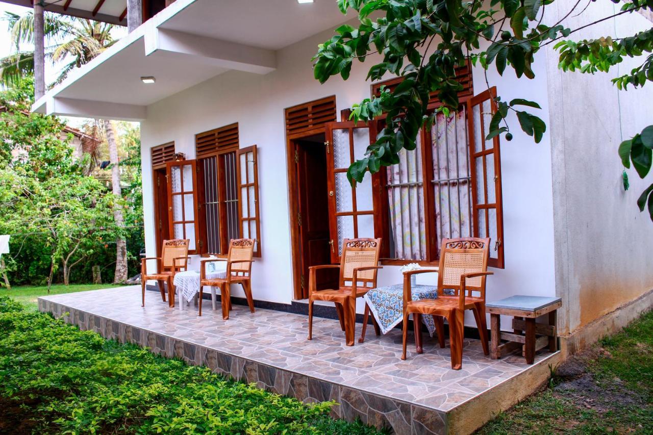 Lilac Garden Mirissa Велигама Экстерьер фото